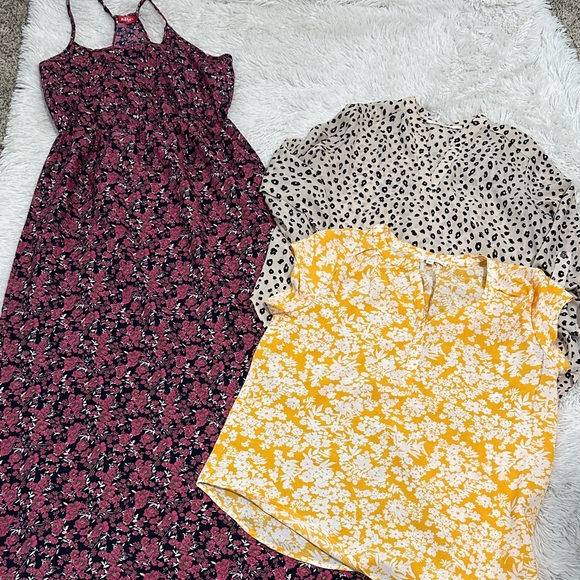 fun 2 fun Tops - 💙 Bundle of 2 Blouse & Dress Size M
